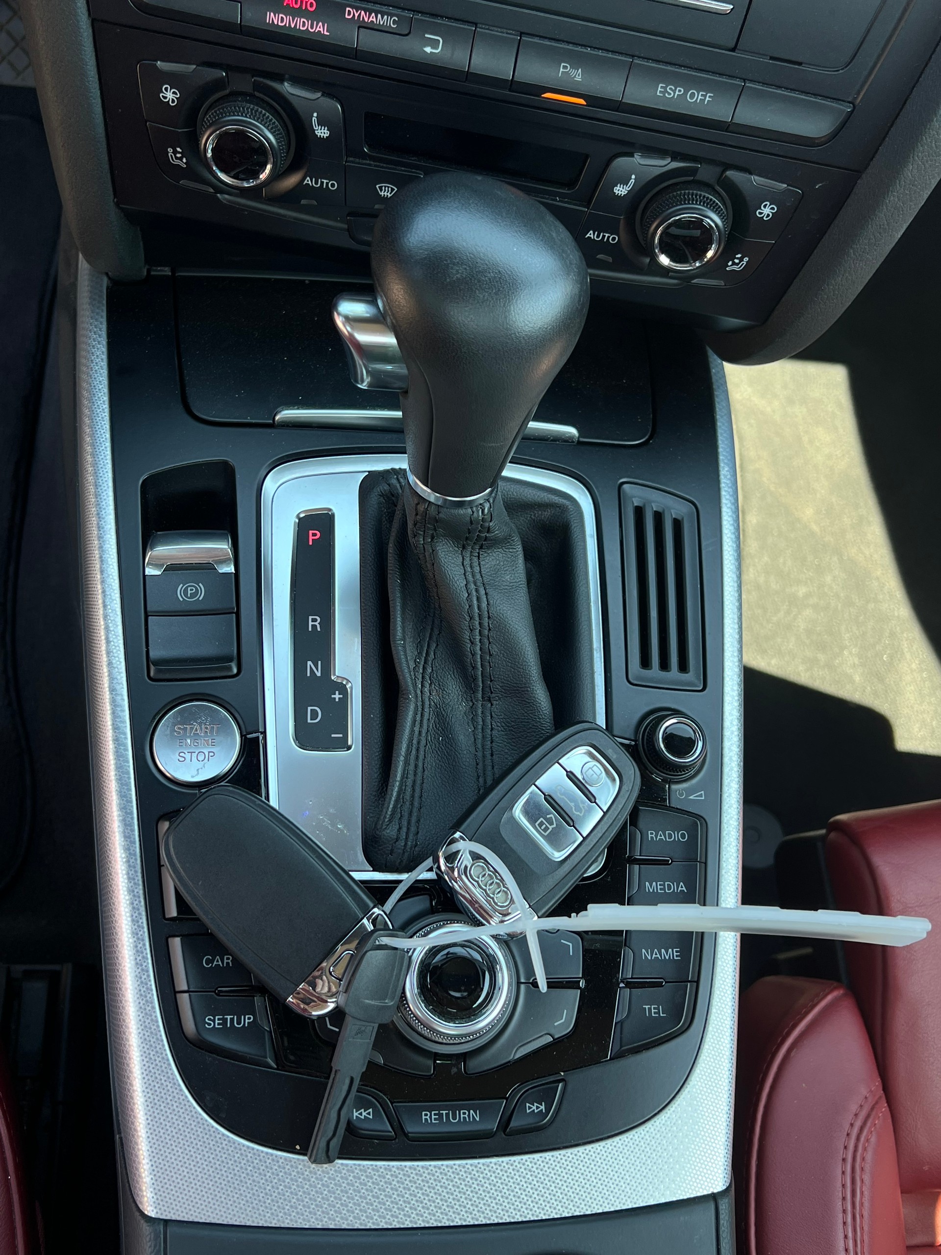 AUDI A5 Cabriolet 3.0 TDI quattro S-tronic-image-10
