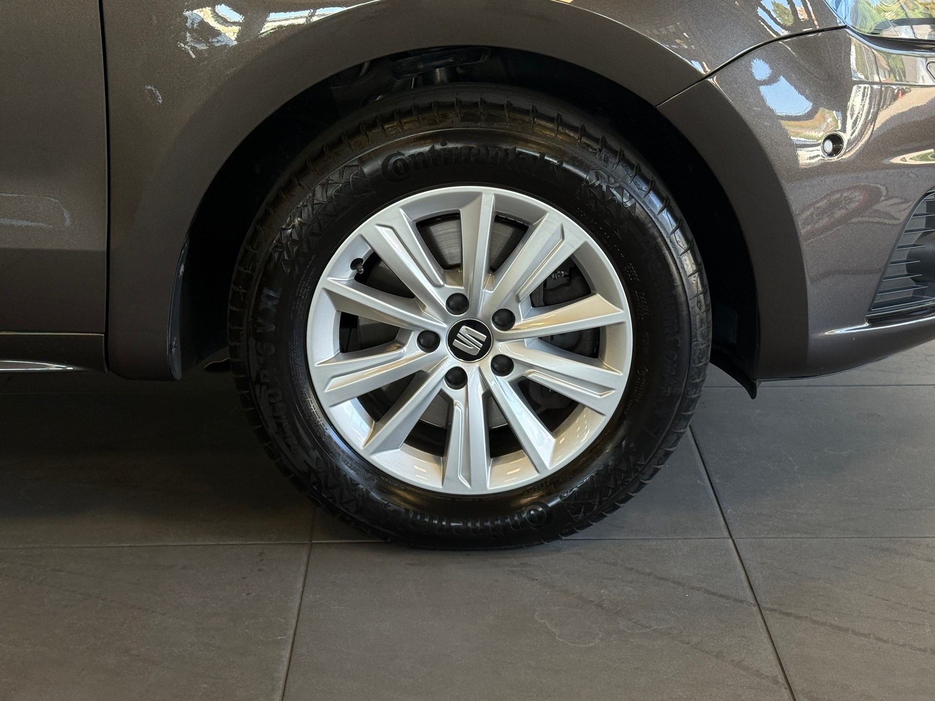 SEAT Alhambra 2.0 TDI DSG Style 7-Platz *Panoramadach & Leder*-showroom-element-2