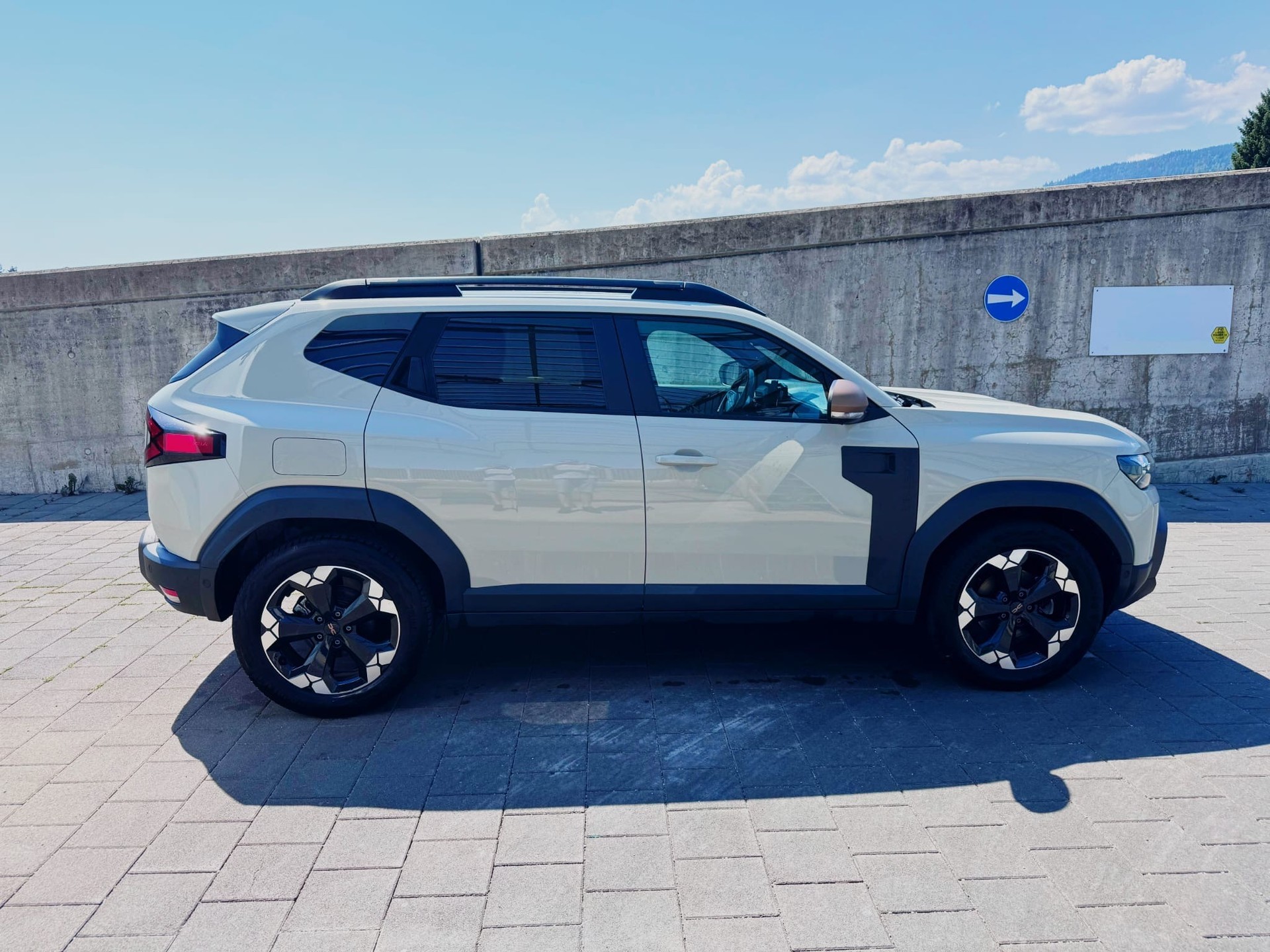 DACIA 1.6 Hybrid Extreme-image-1