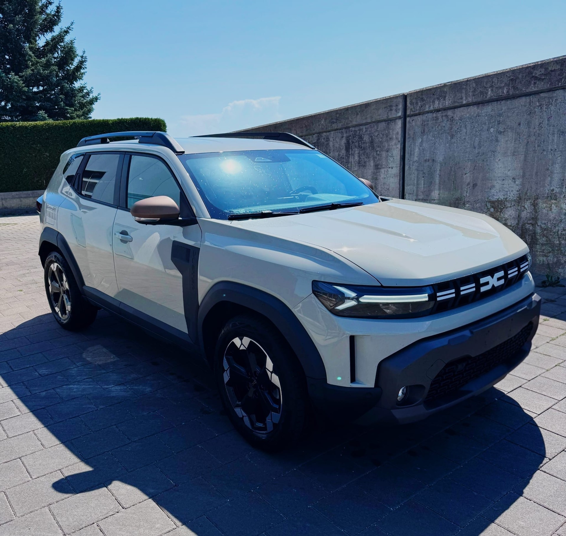 DACIA 1.6 Hybrid Extreme