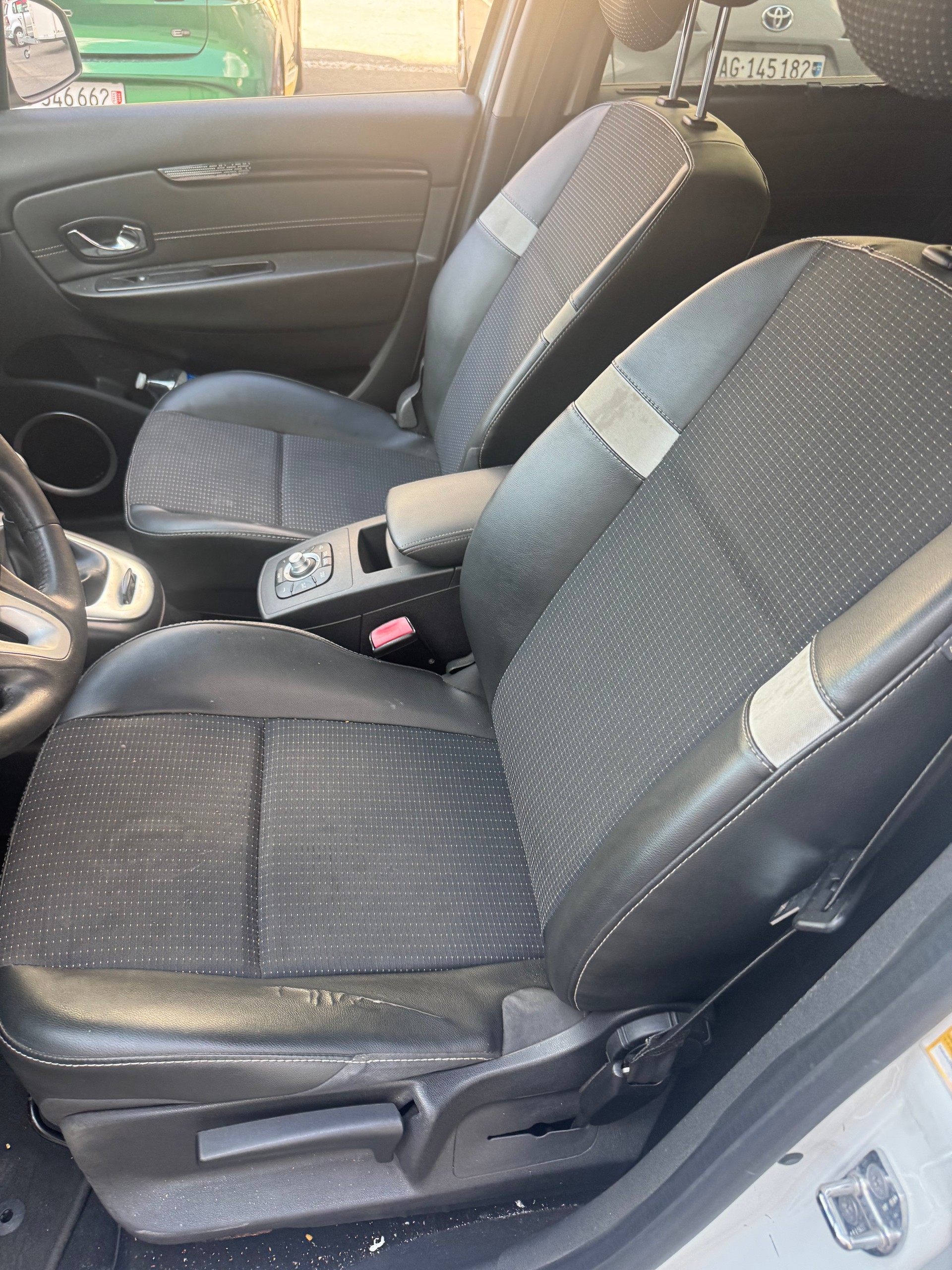 RENAULT Scénic 1.5 dCi Expression EDC-image-6