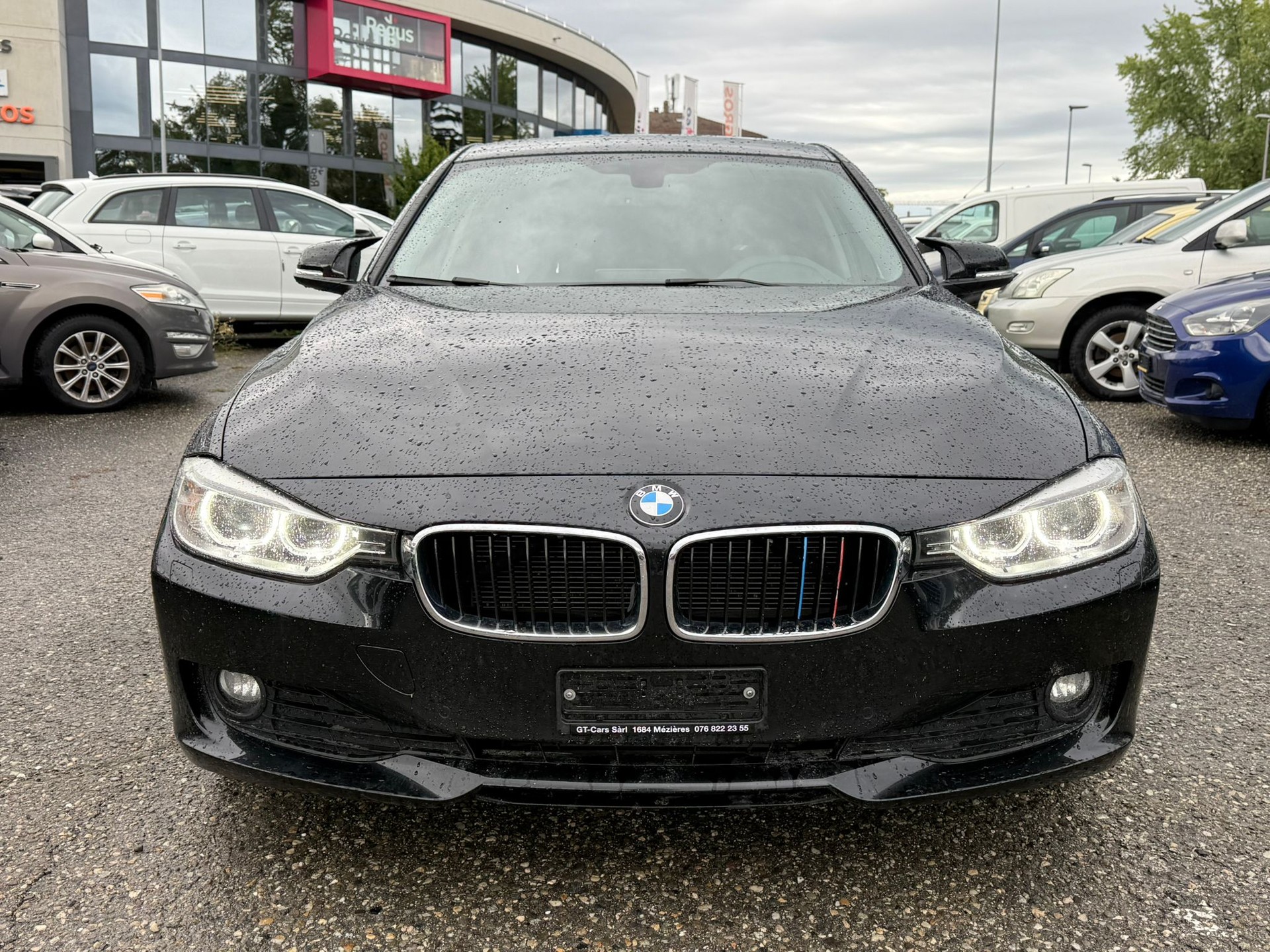 BMW 320i Efficient-Dynamics Steptronic