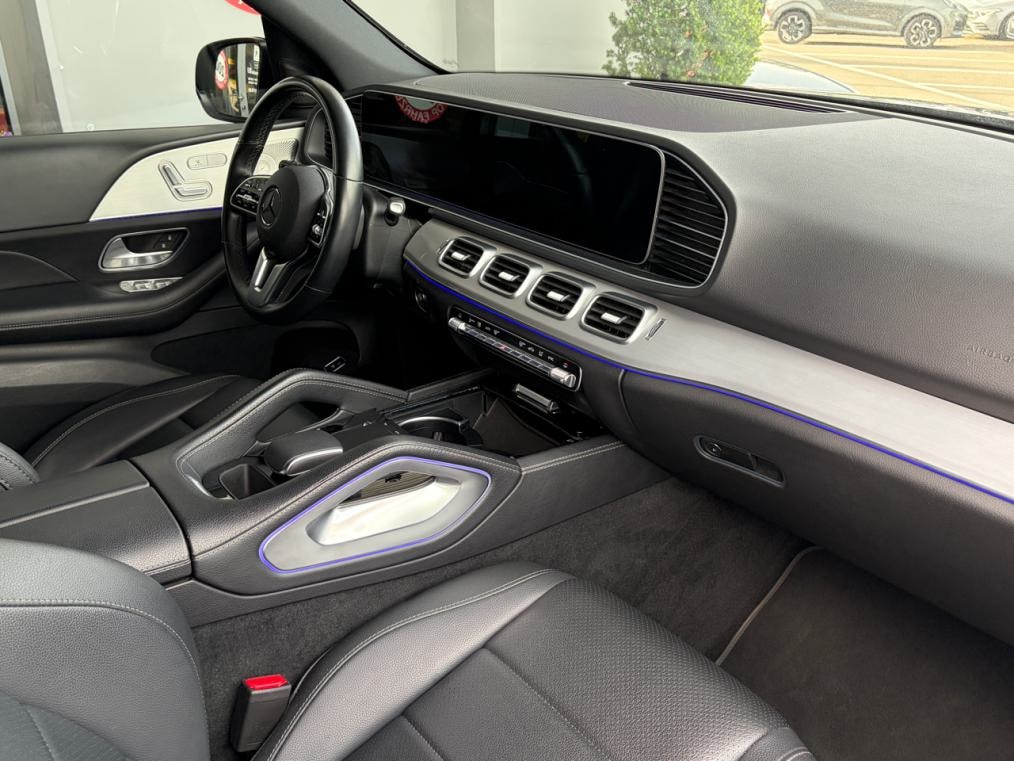 MERCEDES-BENZ GLE 300 d 4Matic AMG Line 9G-Tronic-image-8