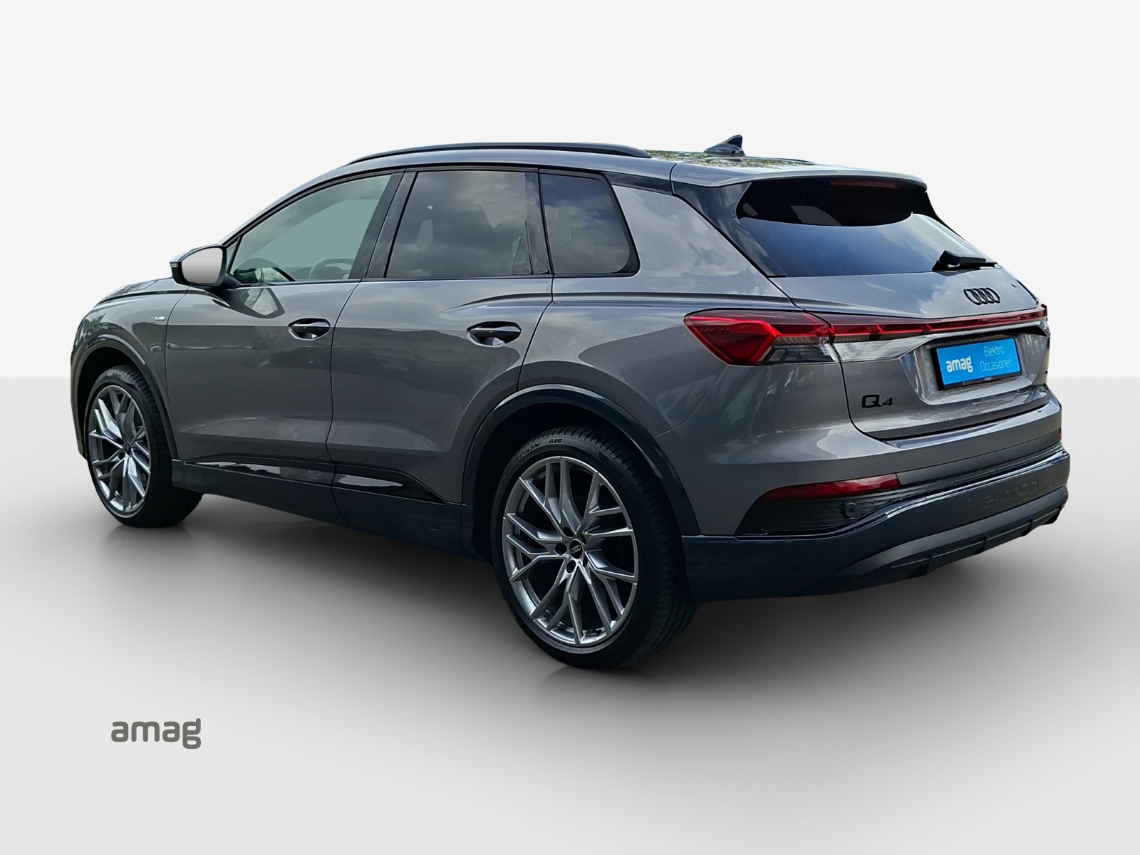 AUDI Q4 e-tron 45 Attraction quattro-showroom-element-2