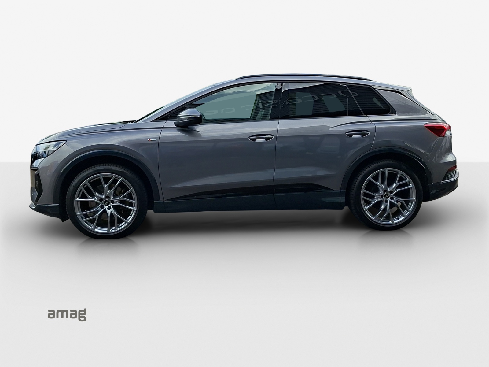 AUDI Q4 e-tron 45 Attraction quattro-showroom-element-1