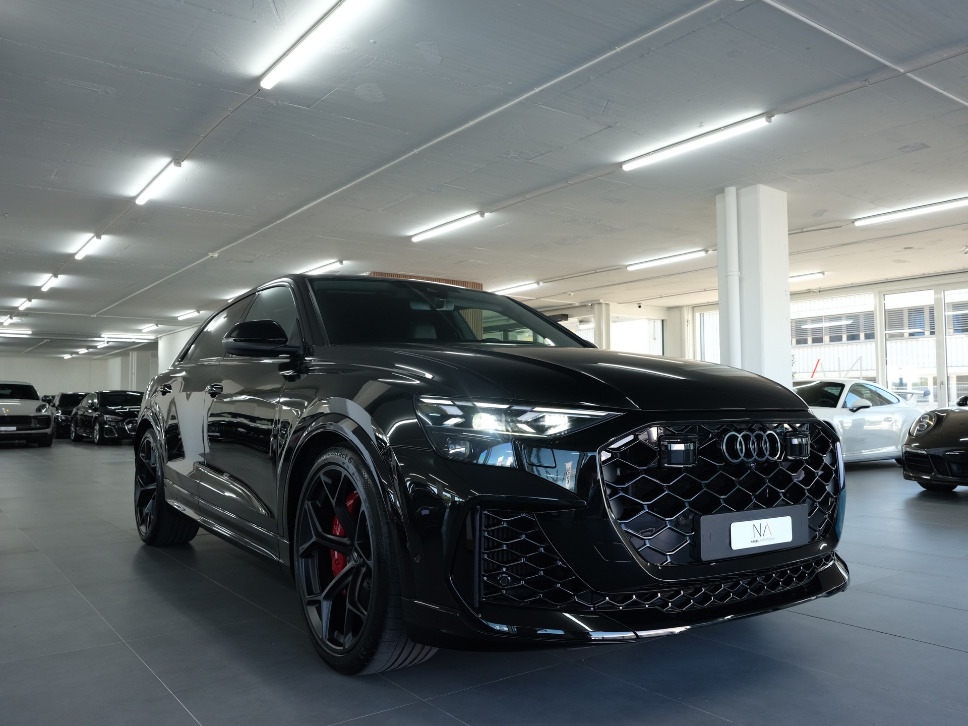 AUDI RSQ8 performance quattro *Werksgarantie* *Sportabgassanlage* *Panorama*-showroom-element-1