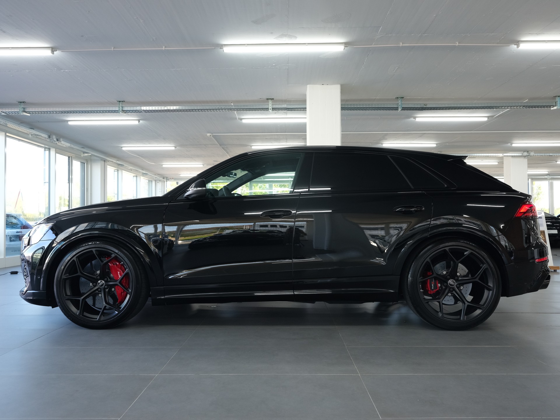 AUDI RSQ8 performance quattro *Werksgarantie* *Sportabgassanlage* *Panorama*-image-6