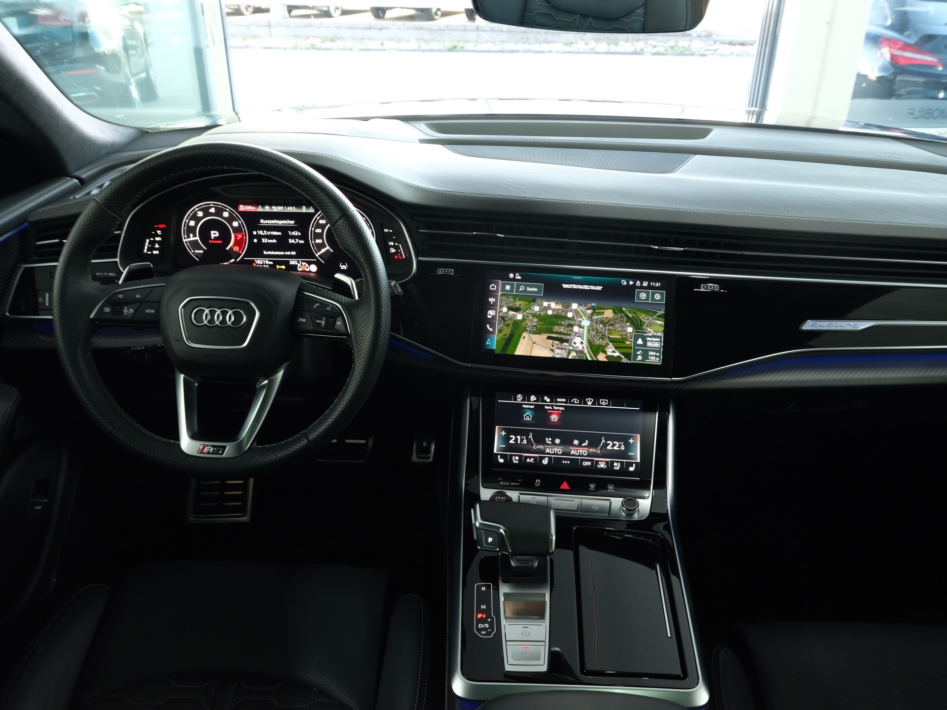 AUDI RSQ8 performance quattro *Werksgarantie* *Sportabgassanlage* *Panorama*-image-24