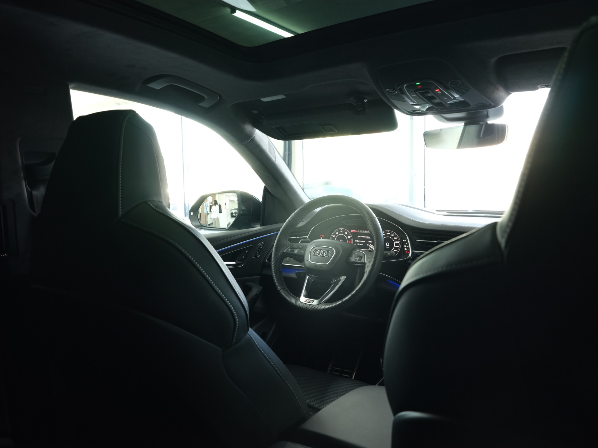 AUDI RSQ8 performance quattro *Werksgarantie* *Sportabgassanlage* *Panorama*-image-23