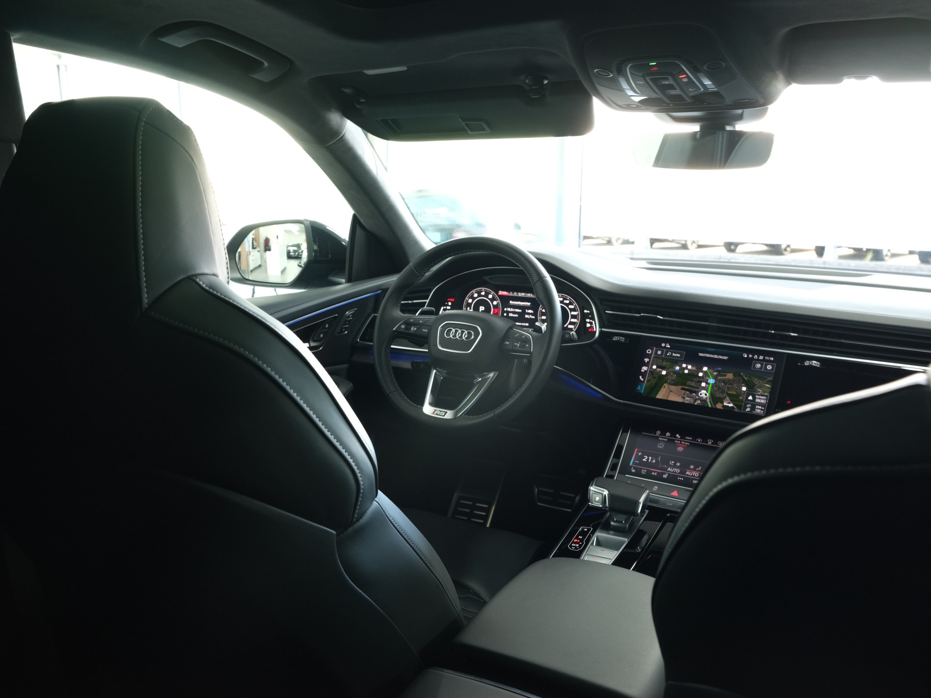 AUDI RSQ8 performance quattro *Werksgarantie* *Sportabgassanlage* *Panorama*-image-22