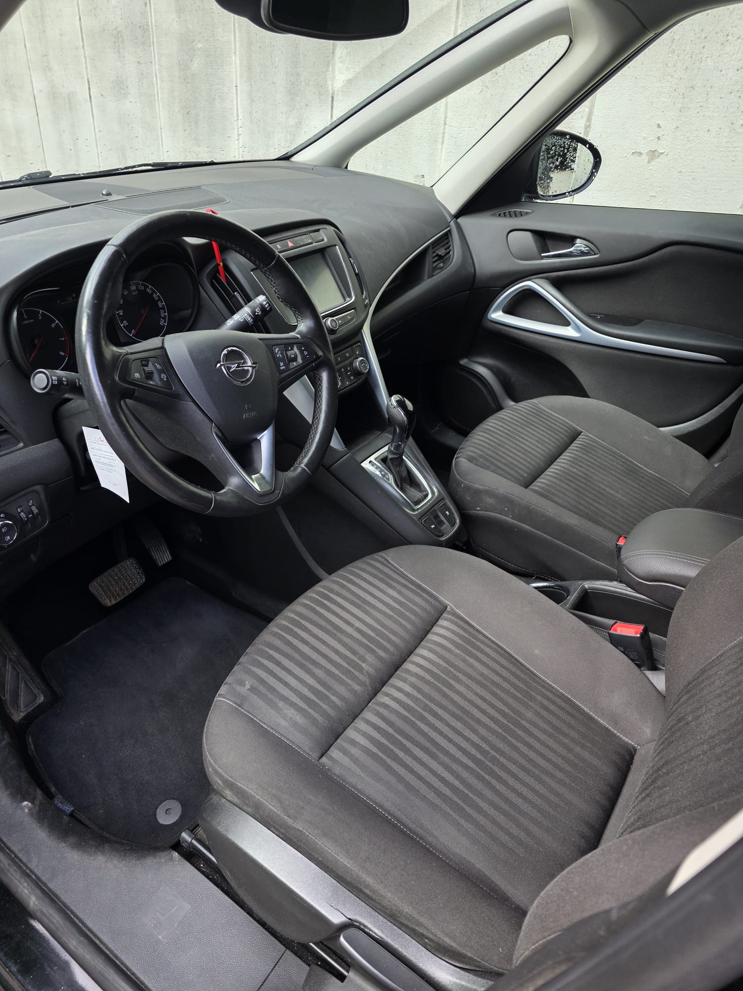 OPEL Zafira 1.4i 16V Turbo Enjoy Automatic-image-1