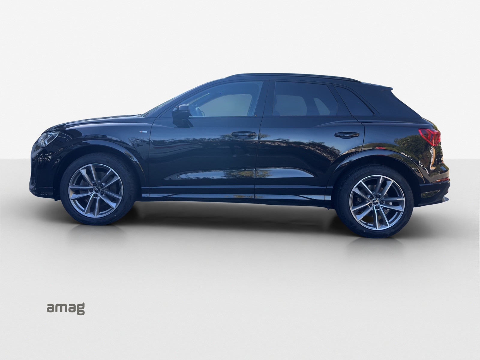 AUDI Q3 40 TDI S line quattro S-tronic-showroom-element-1