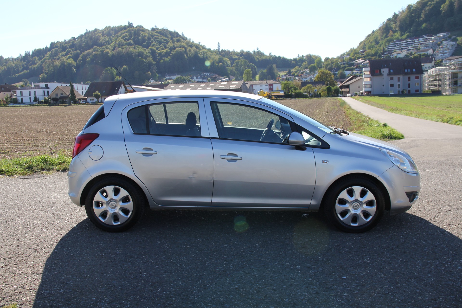 OPEL Corsa 1.4 TP Enjoy-image-4