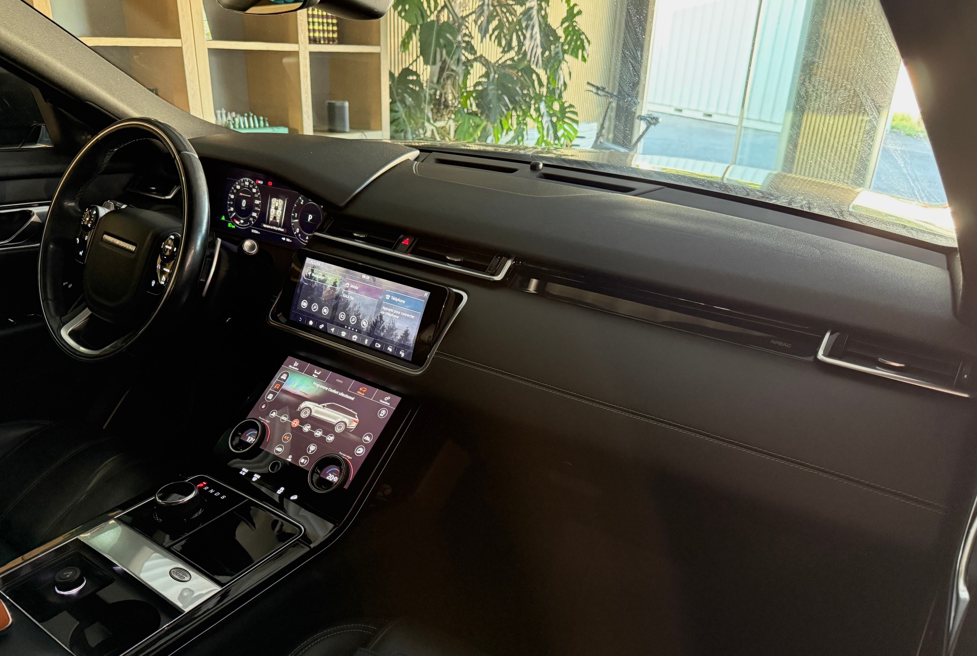 LAND ROVER Range Rover Velar R-Dynamic D 300 HSE Automatic-image-10