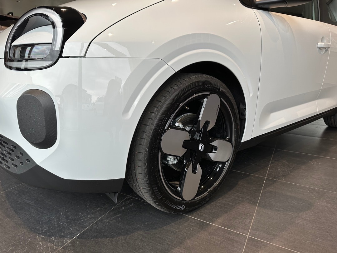 RENAULT Twingo E-Tech 27kWh Evolution-showroom-element-2