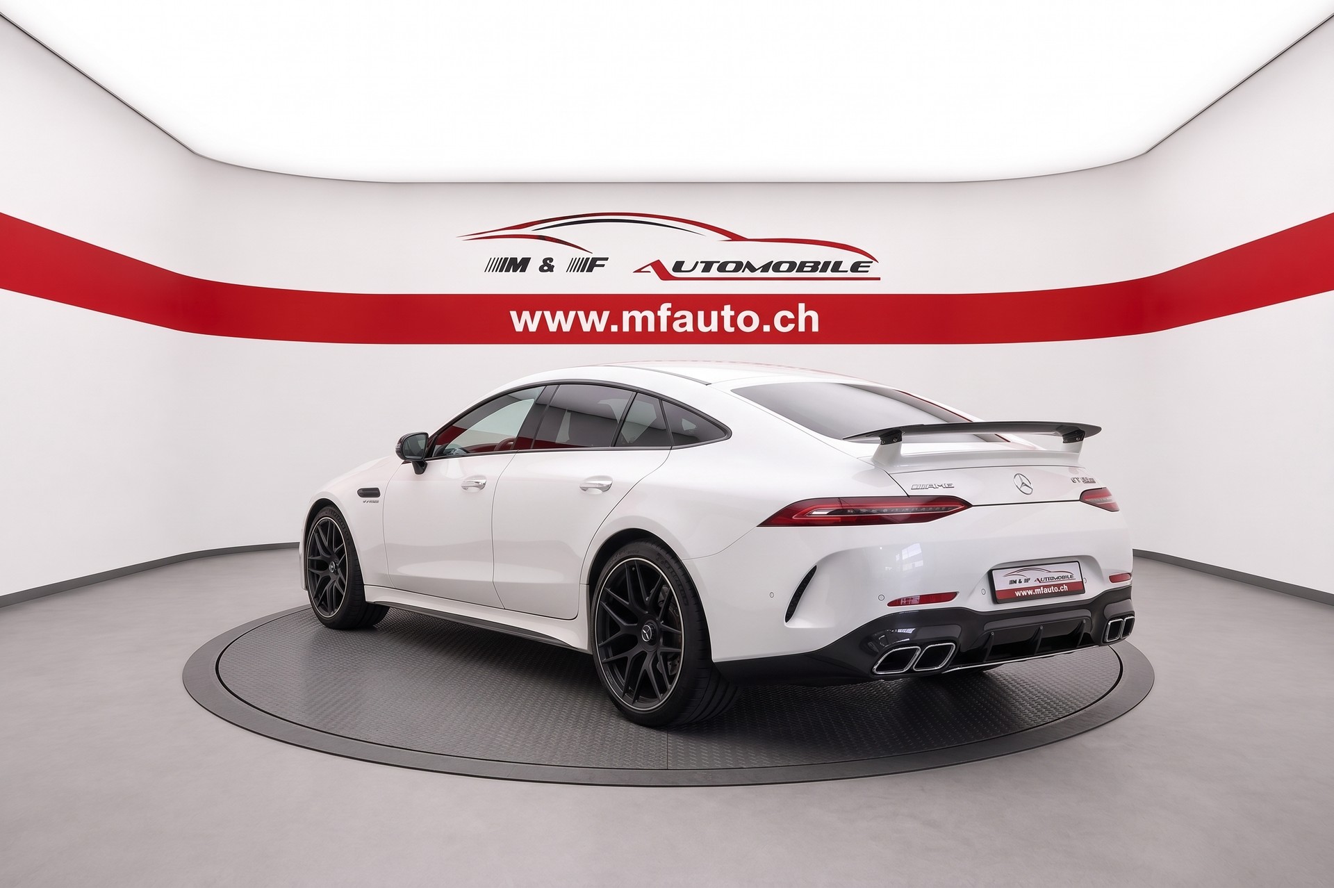 MERCEDES-BENZ AMG GT 63 S 4matic+-showroom-element-3