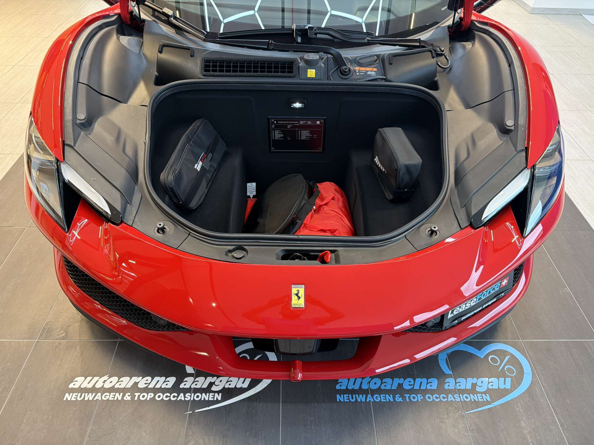 FERRARI 296 GTB 830PS Automat-image-7