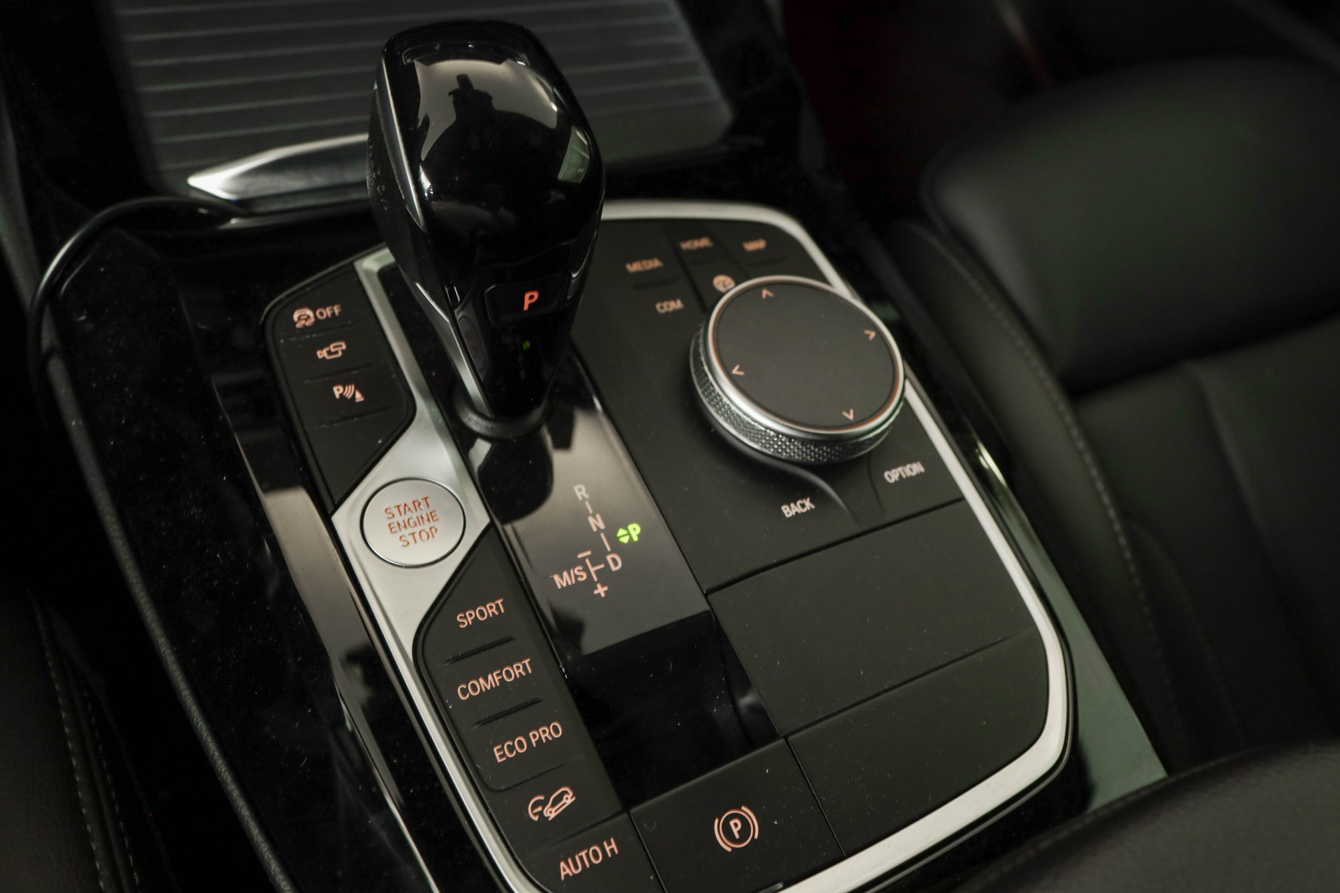 BMW X4 xDrive 48V 20d M Sport Steptronic • Attelage • Régulateur actif • Live Cockpit Professional-image-27