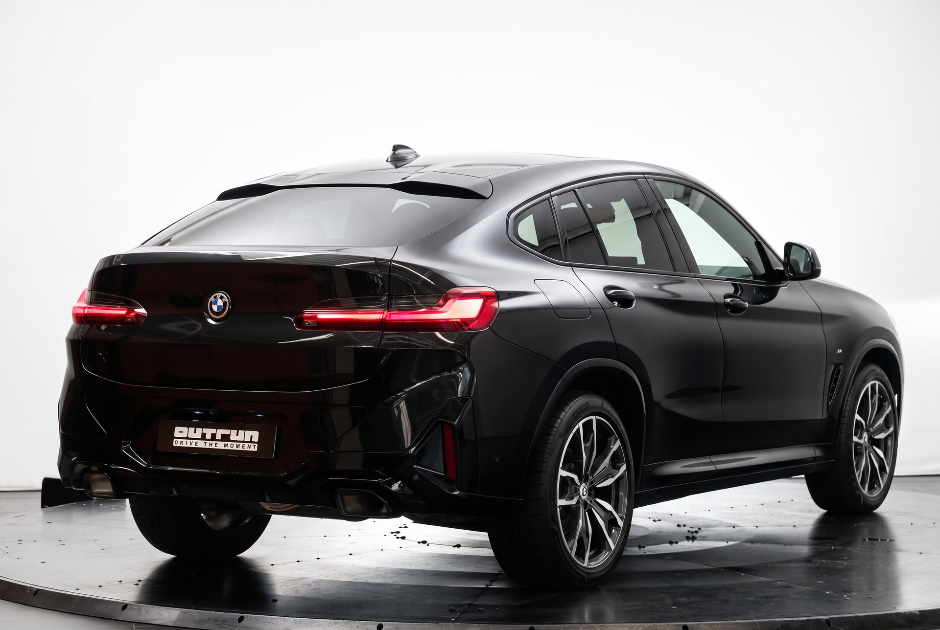 BMW X4 xDrive 48V 20d M Sport Steptronic • Attelage • Régulateur actif • Live Cockpit Professional-image-5