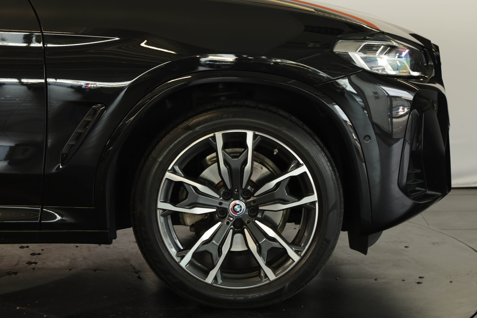 BMW X4 xDrive 48V 20d M Sport Steptronic • Attelage • Régulateur actif • Live Cockpit Professional-image-11