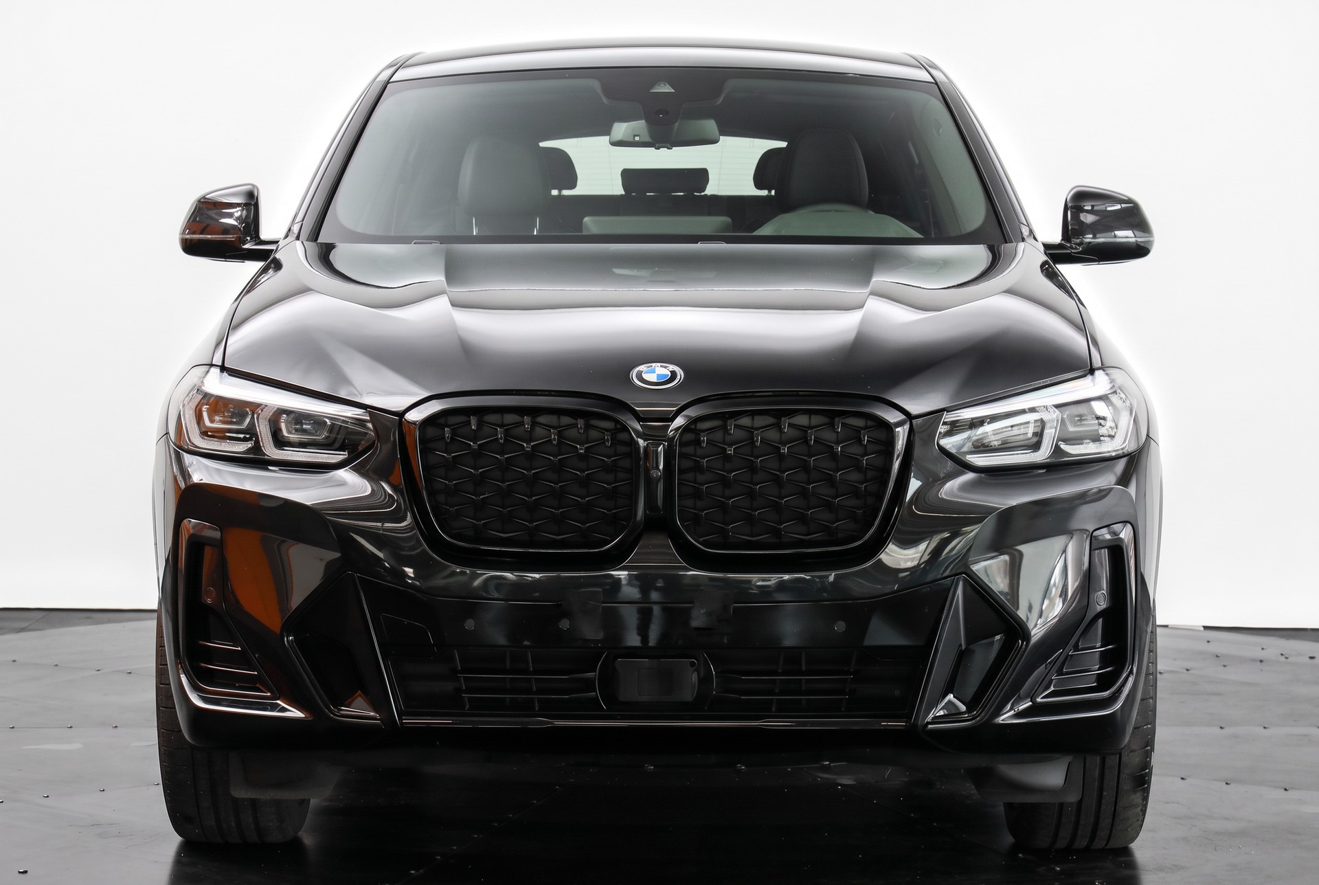 BMW X4 xDrive 48V 20d M Sport Steptronic • Attelage • Régulateur actif • Live Cockpit Professional-showroom-element-1