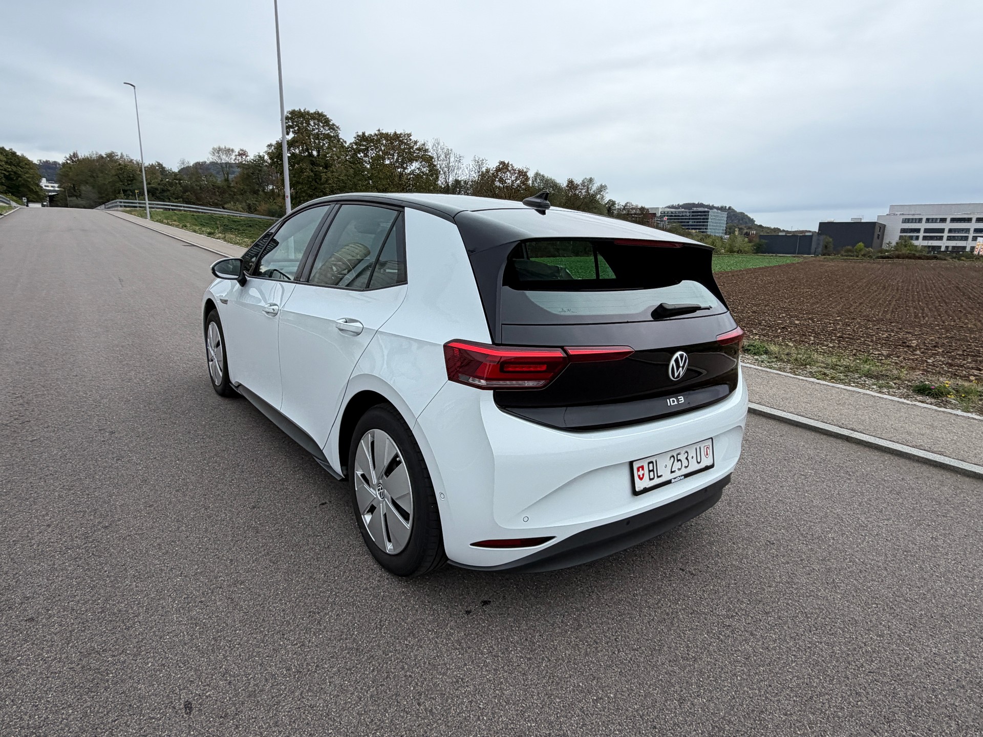 VW ID.3 Pro 58 kWh Pro-image-9