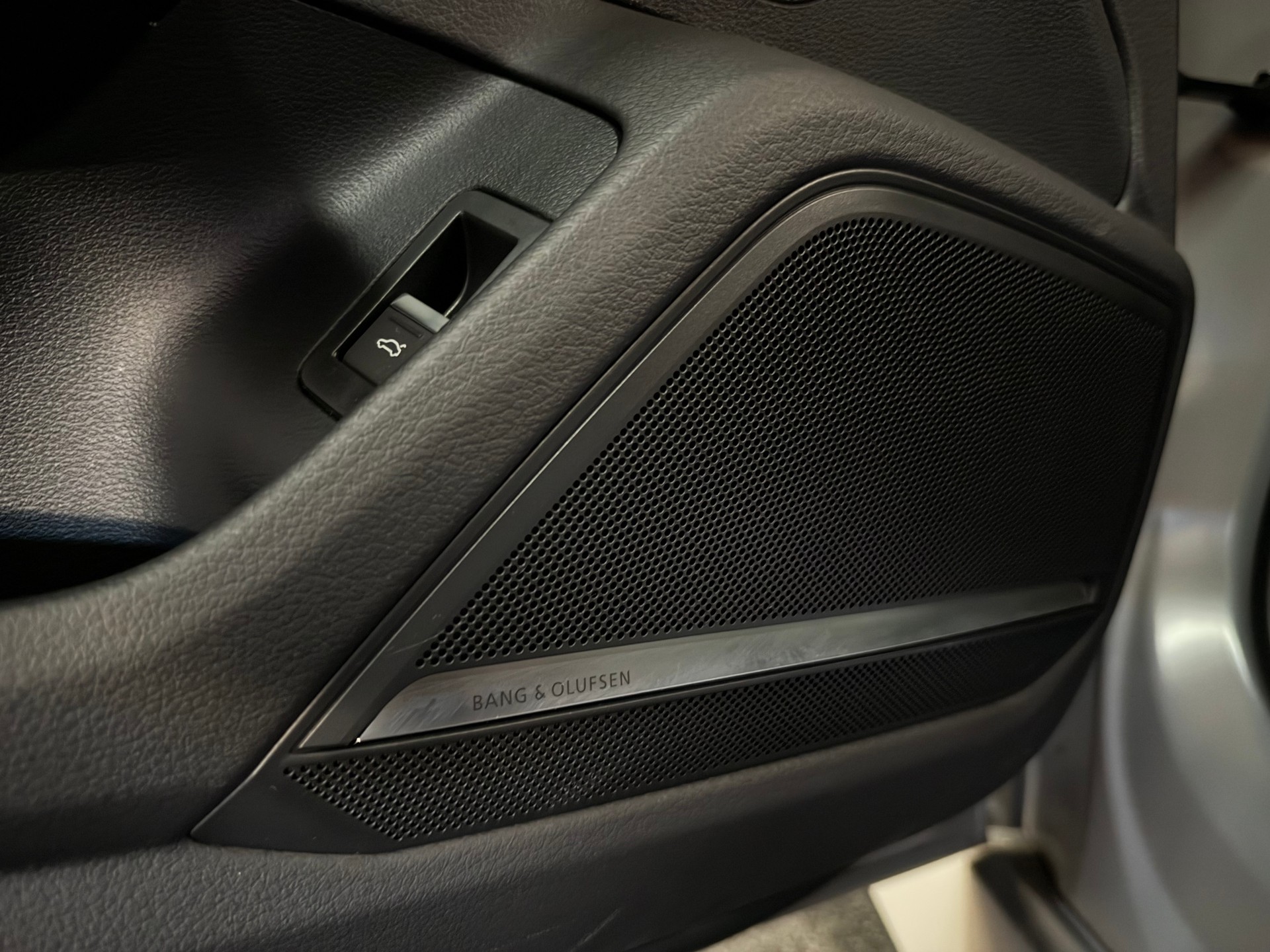 AUDI RS6 Avant 4.0 TFSI V8 quattro-image-21