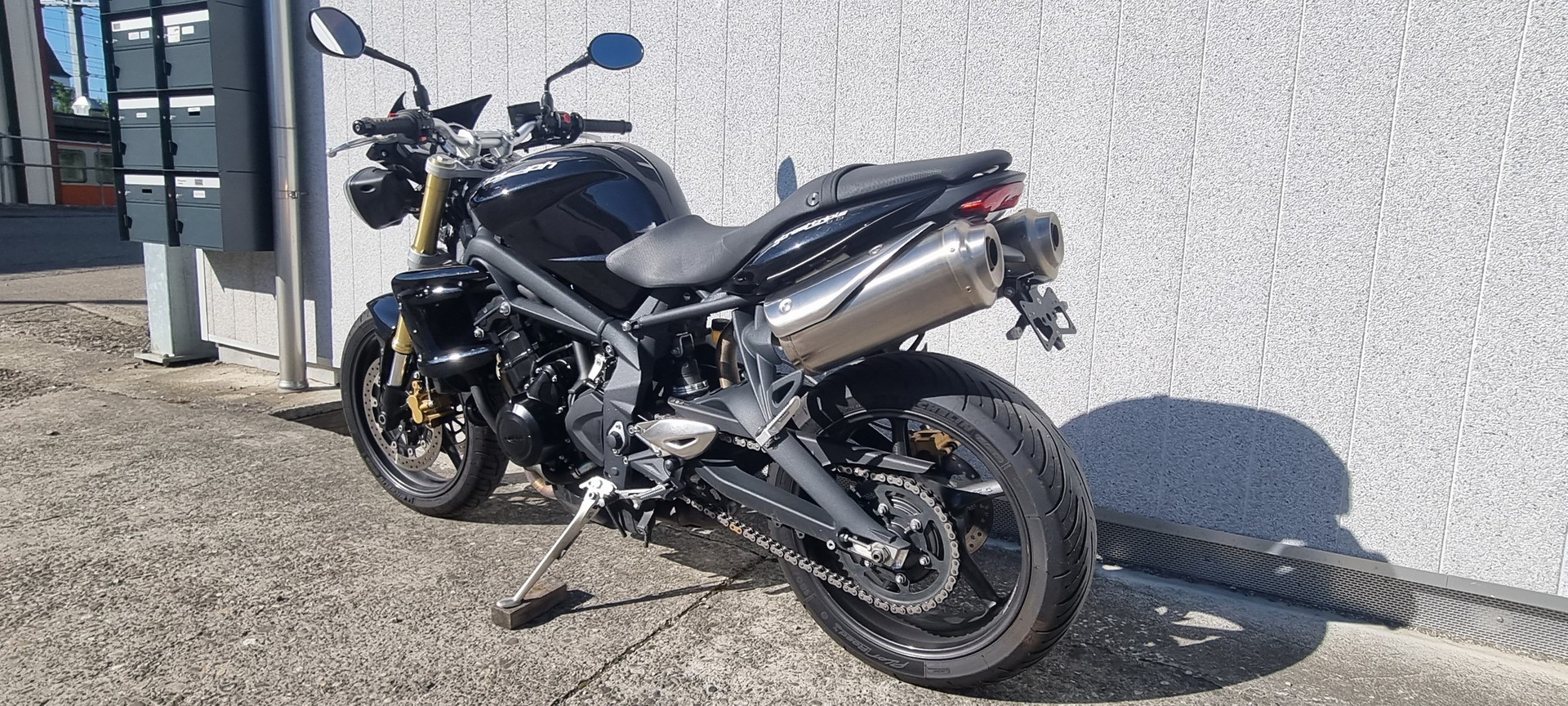 TRIUMPH Street Triple 675-image-2