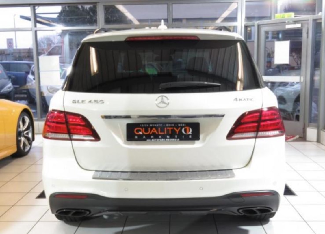 MERCEDES-BENZ GLE 450 AMG 4Matic 9G-Tronic-image-4