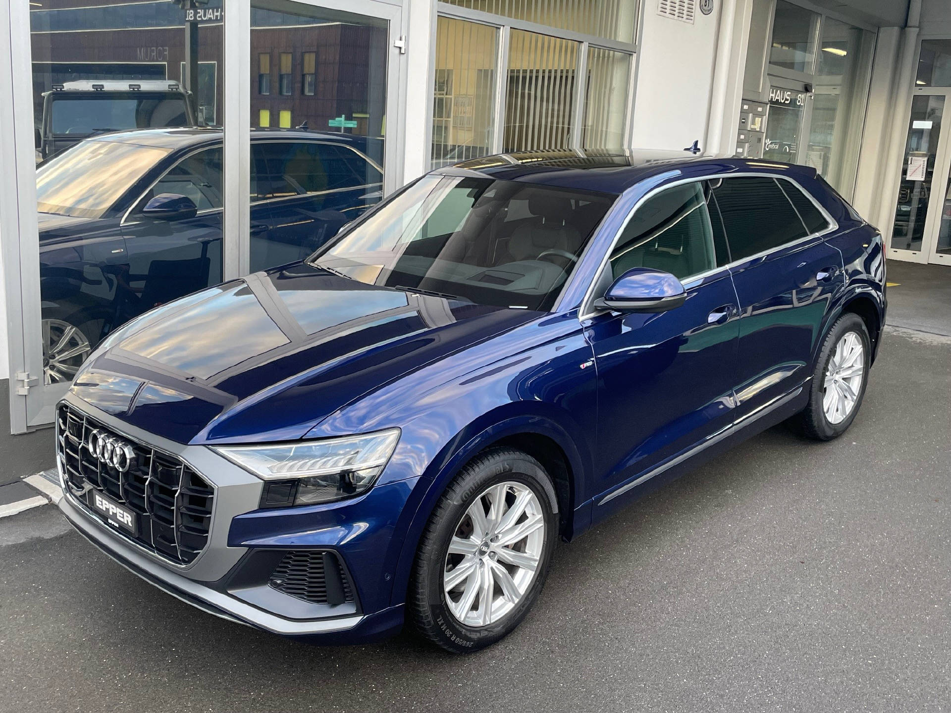 AUDI Q8 3.0 55 TFSI quattro T-Tronic-image-22