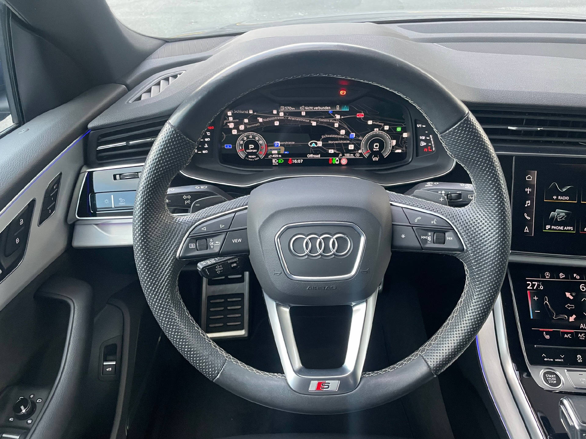 AUDI Q8 3.0 55 TFSI quattro T-Tronic-image-5