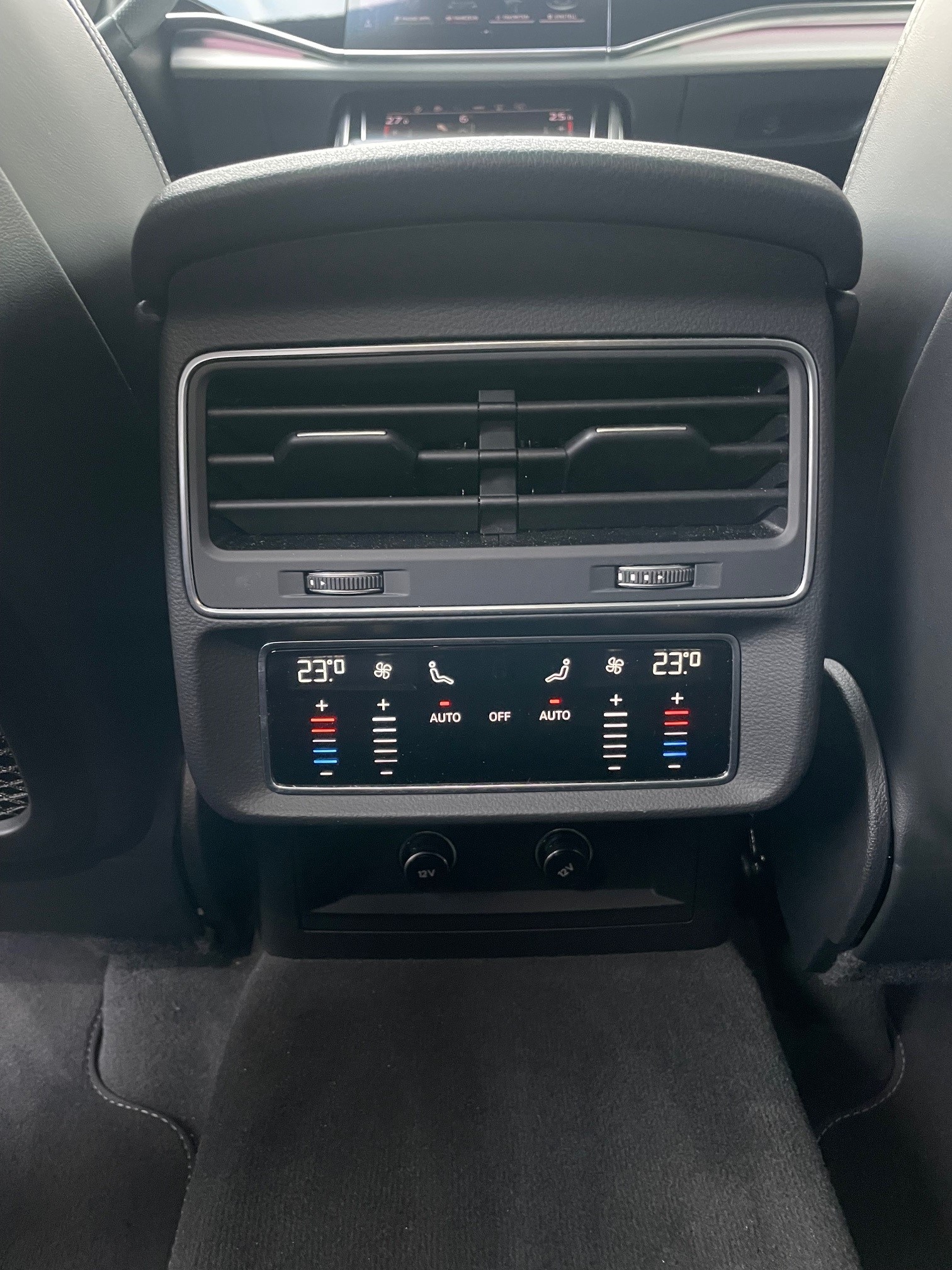 AUDI Q8 3.0 55 TFSI quattro T-Tronic-image-19