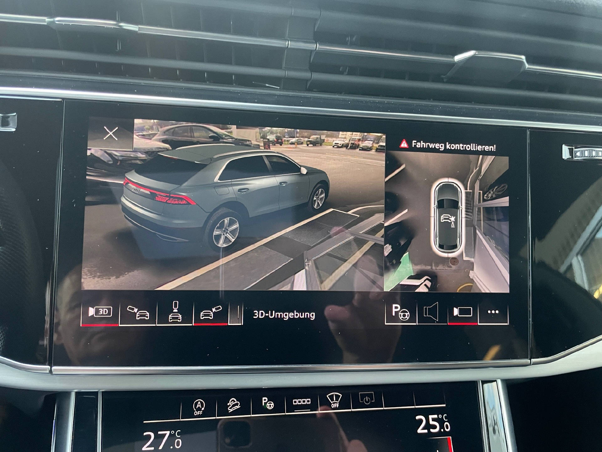 AUDI Q8 3.0 55 TFSI quattro T-Tronic-image-12