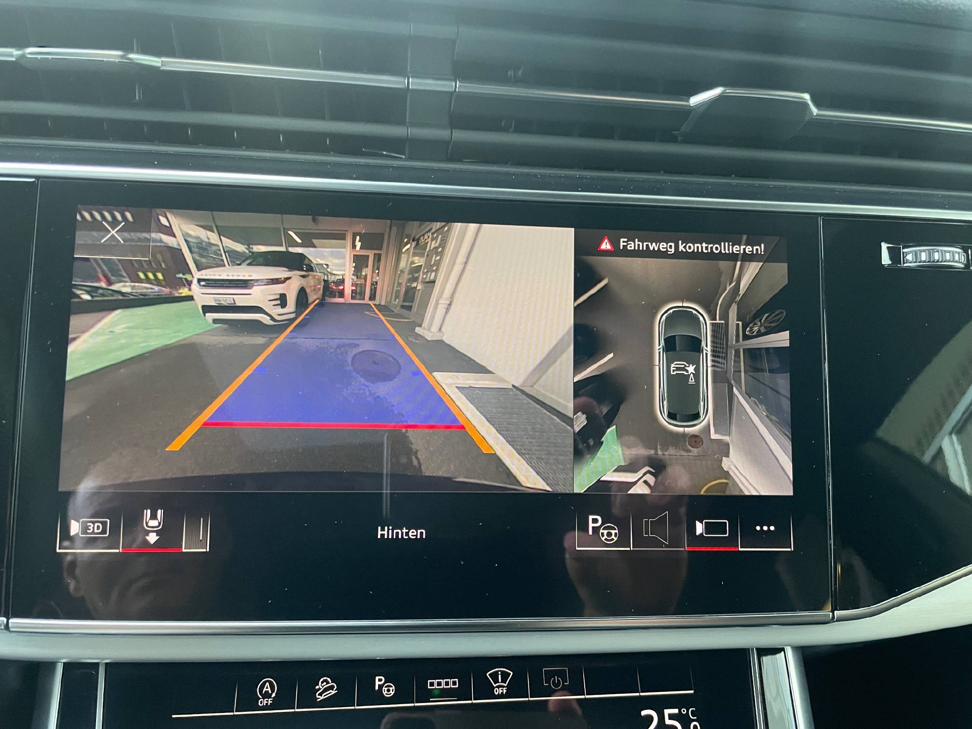 AUDI Q8 3.0 55 TFSI quattro T-Tronic-image-11