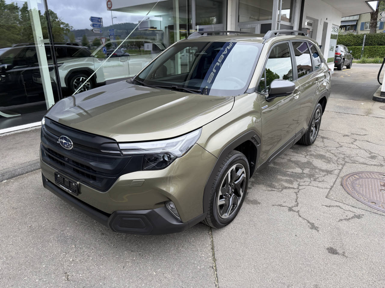 SUBARU Forester Station 2.0i e-Boxer Swiss Plus-image-1