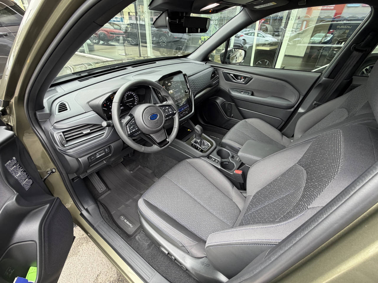 SUBARU Forester Station 2.0i e-Boxer Swiss Plus-image-6
