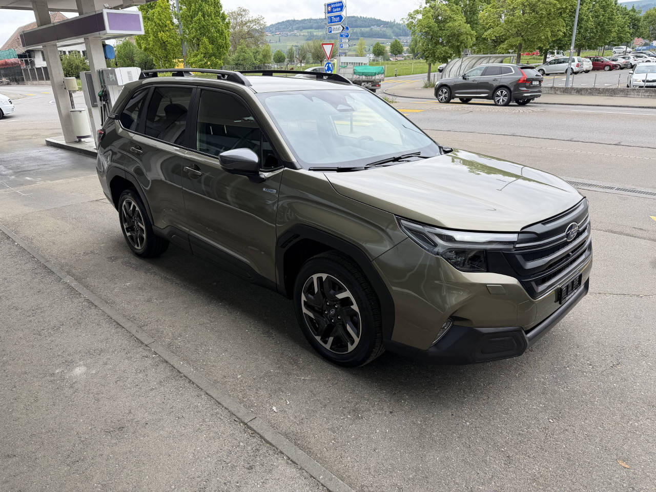 SUBARU Forester Station 2.0i e-Boxer Swiss Plus-image-3