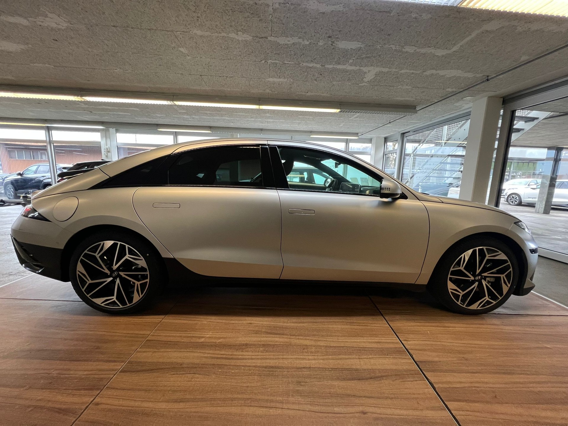 HYUNDAI Ioniq 6 77kWh Launch Edition 4WD-image-8