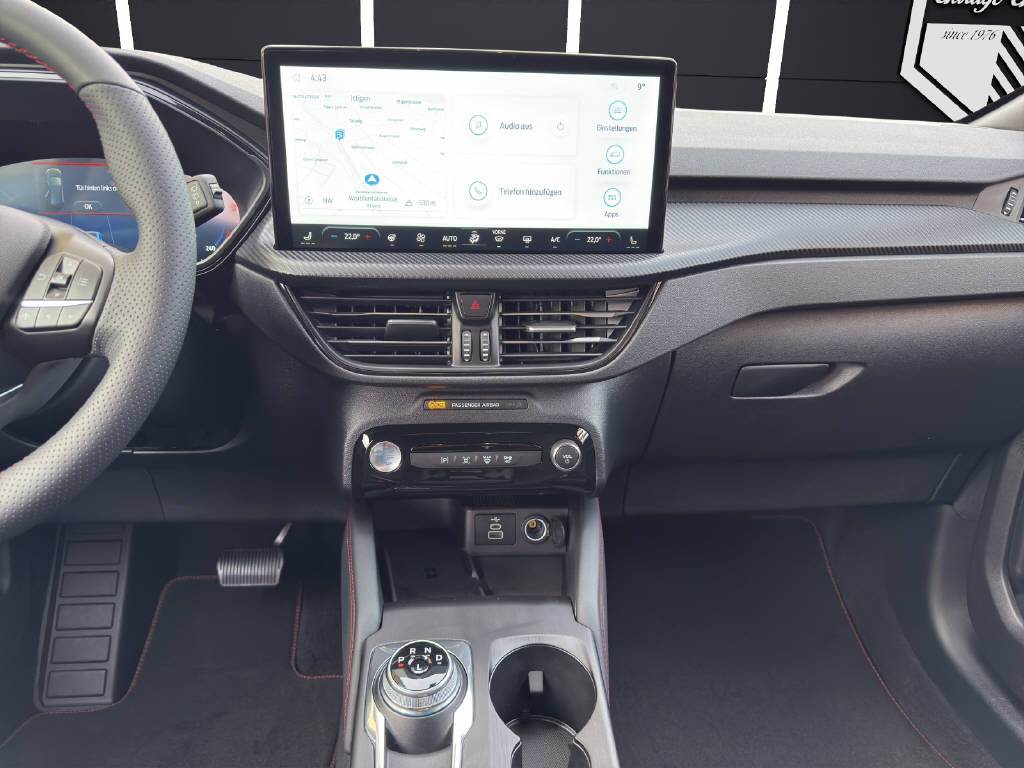 FORD Kuga 2.5 Plug-in Hybrid ST-Line-image-12