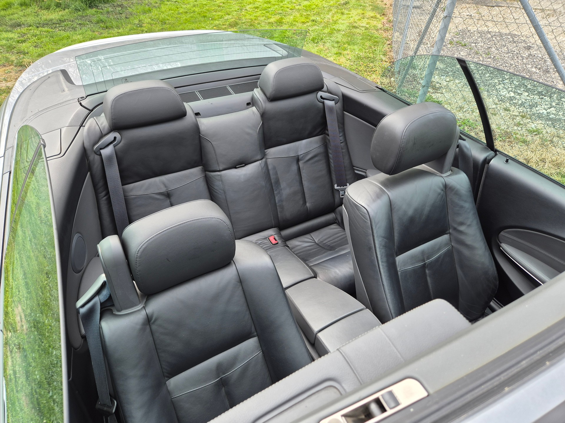 BMW 645i-image-13