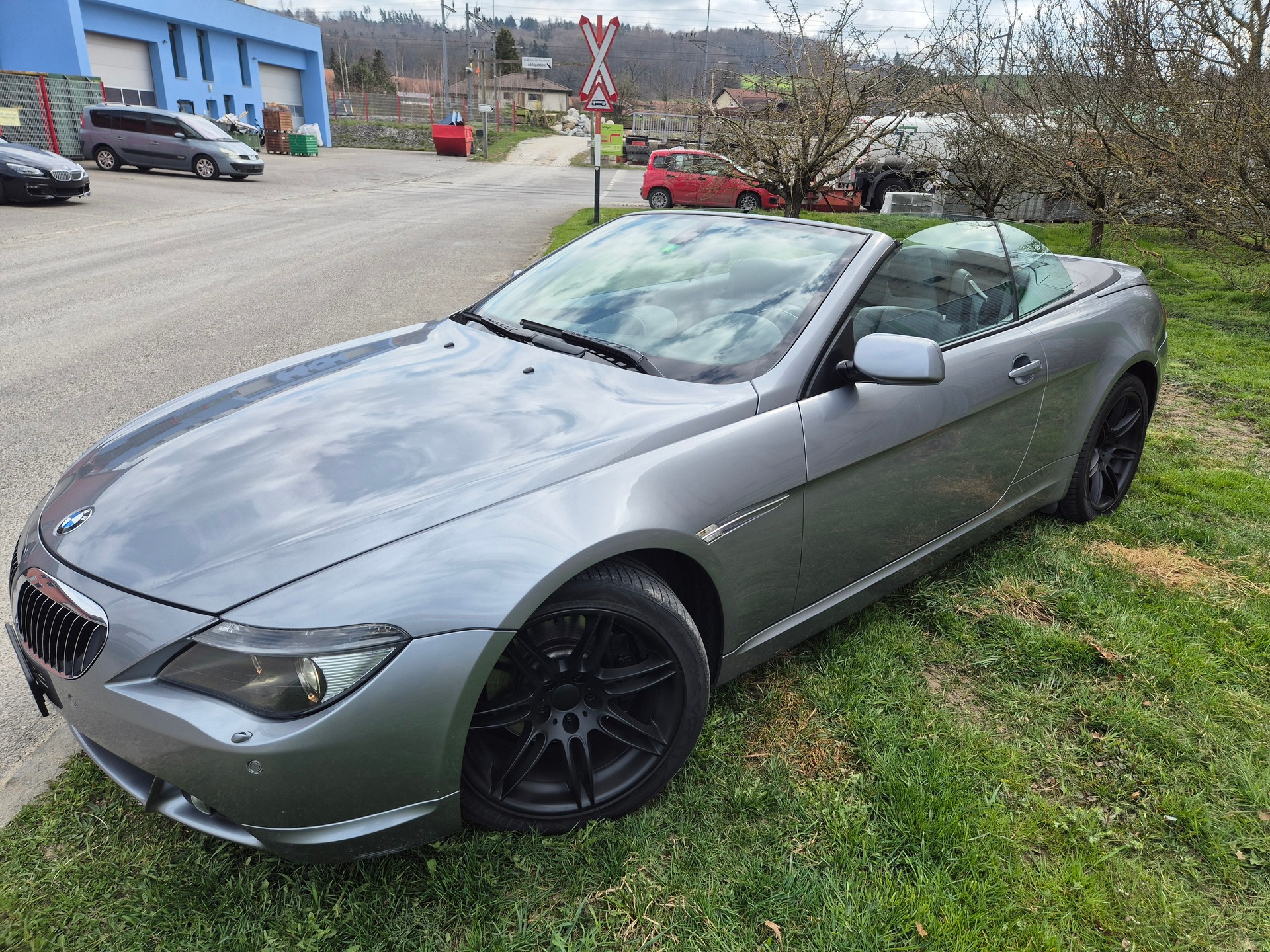 BMW 645i-image-10