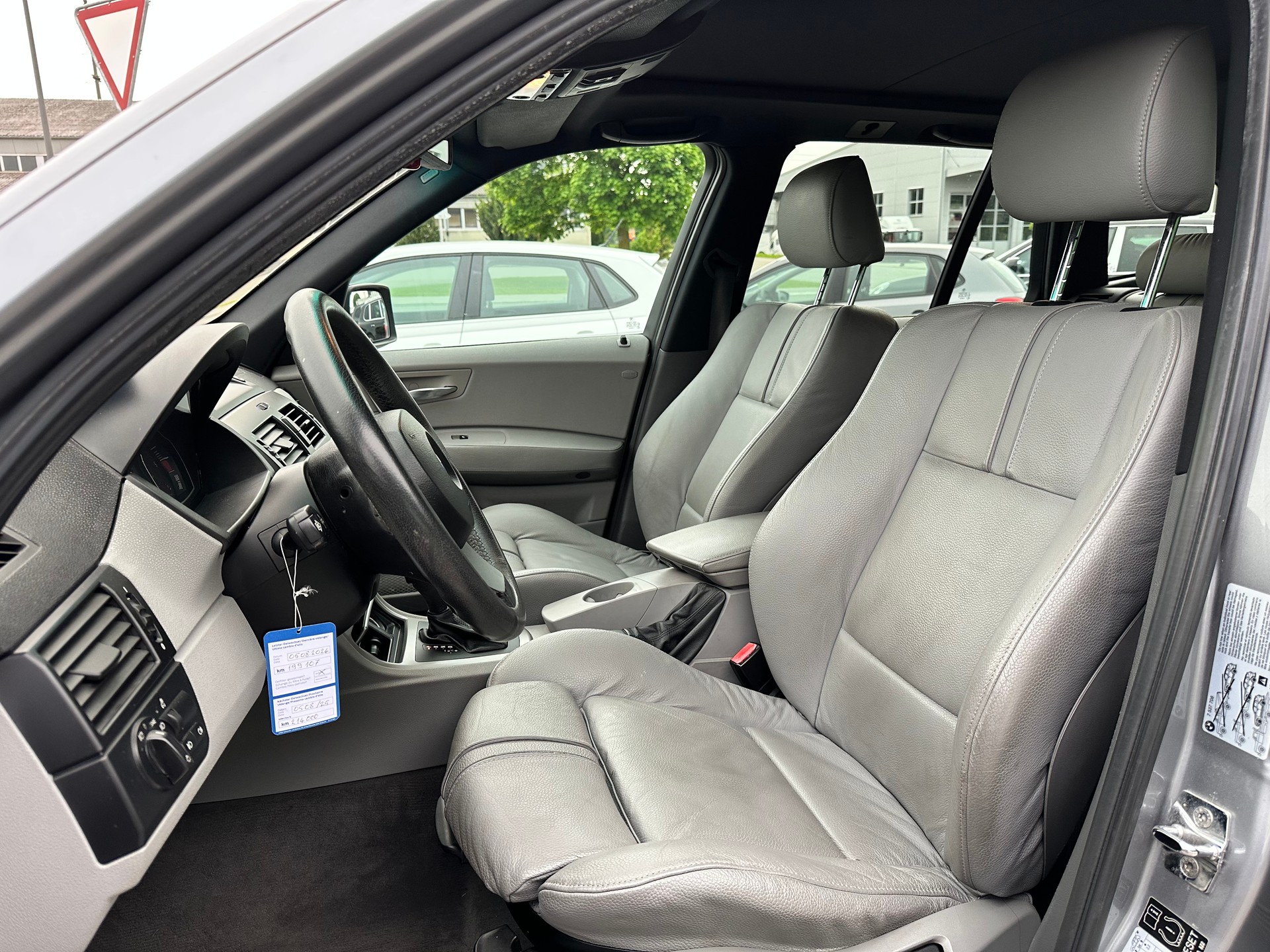 BMW X3 3.0d-image-8