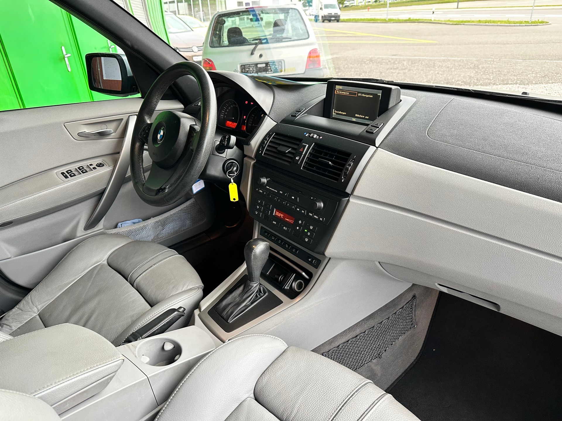 BMW X3 3.0d-image-9