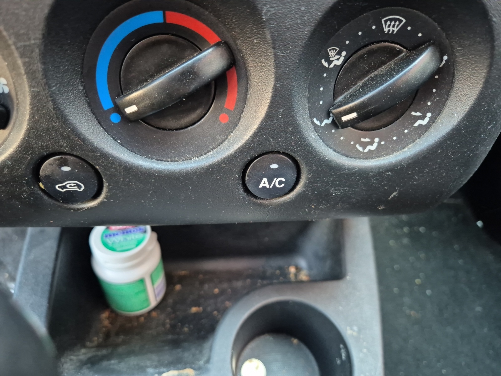 FORD Fiesta 1.6 16V Trend-image-10