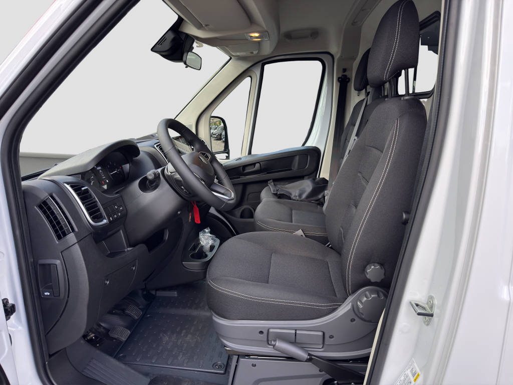 PEUGEOT Boxer Kaw. 335 L2H2 2.2 BHDI 140 PS S&S-image-8