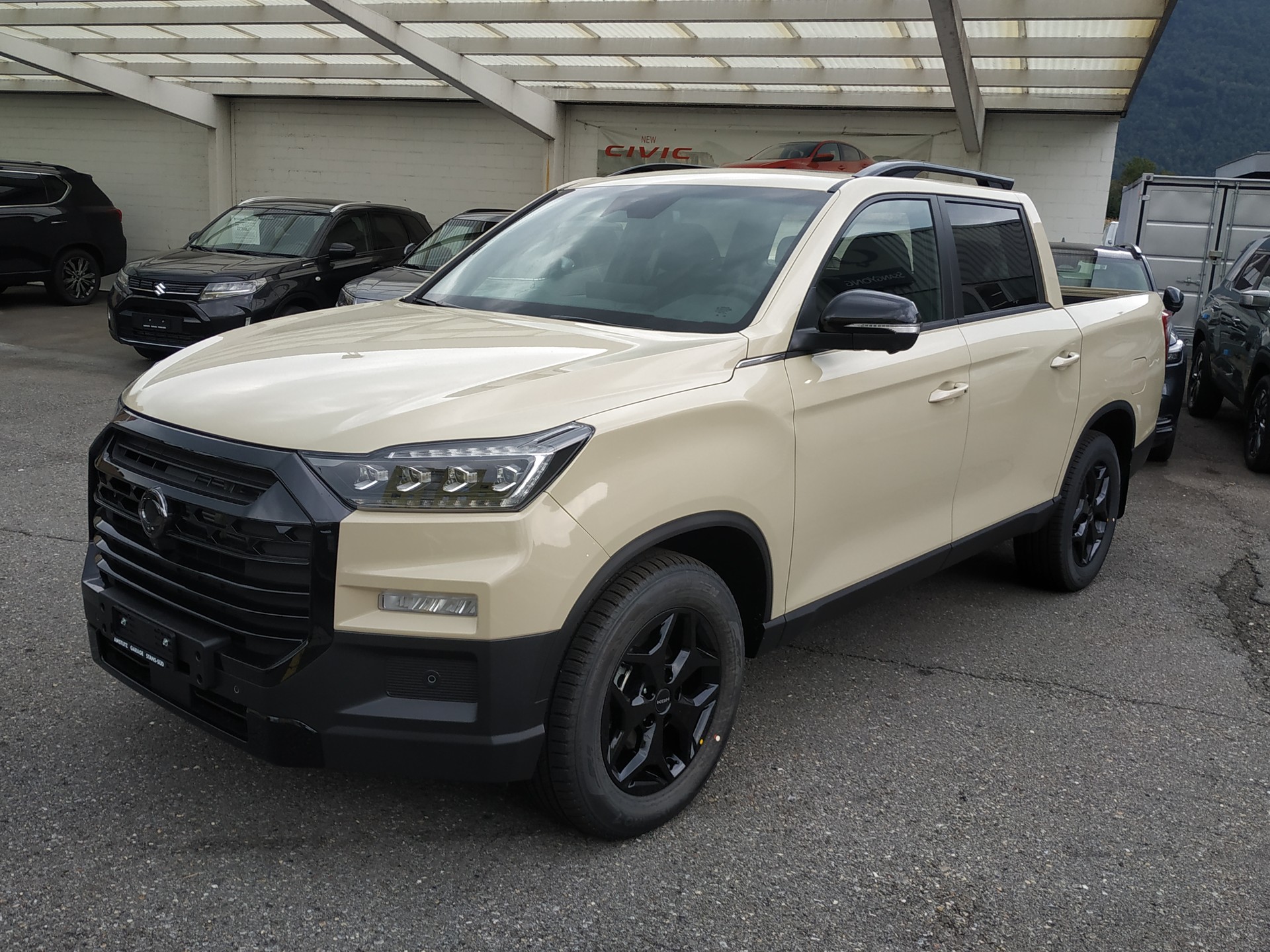 KGM-SsangYong Musso 2.2 Blackline 4WD Automat