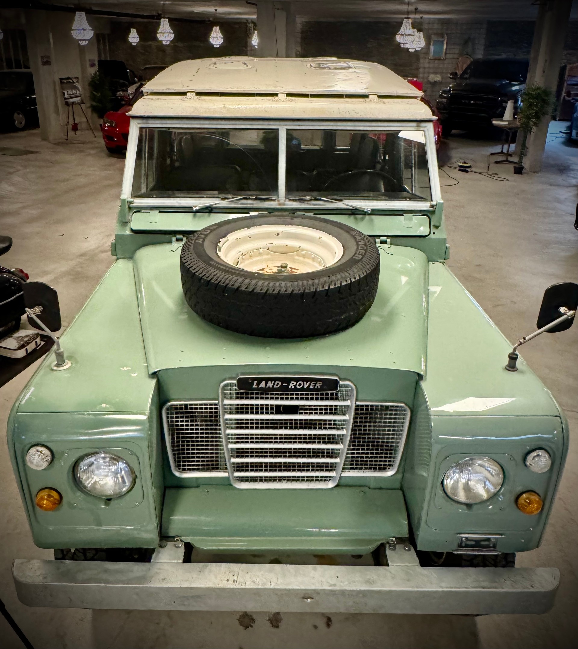 LAND ROVER 88 mit Tropendach-image-3
