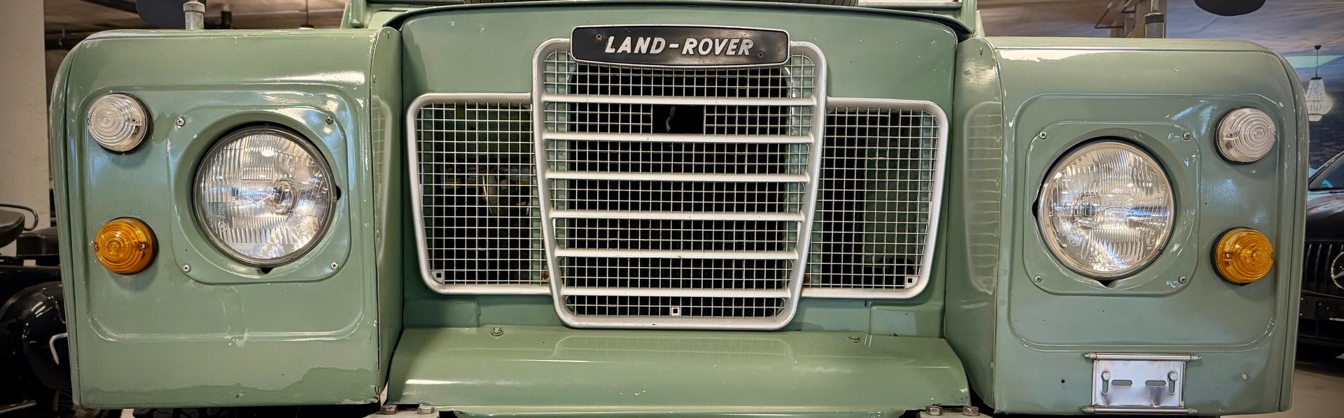 LAND ROVER 88 mit Tropendach-image-2