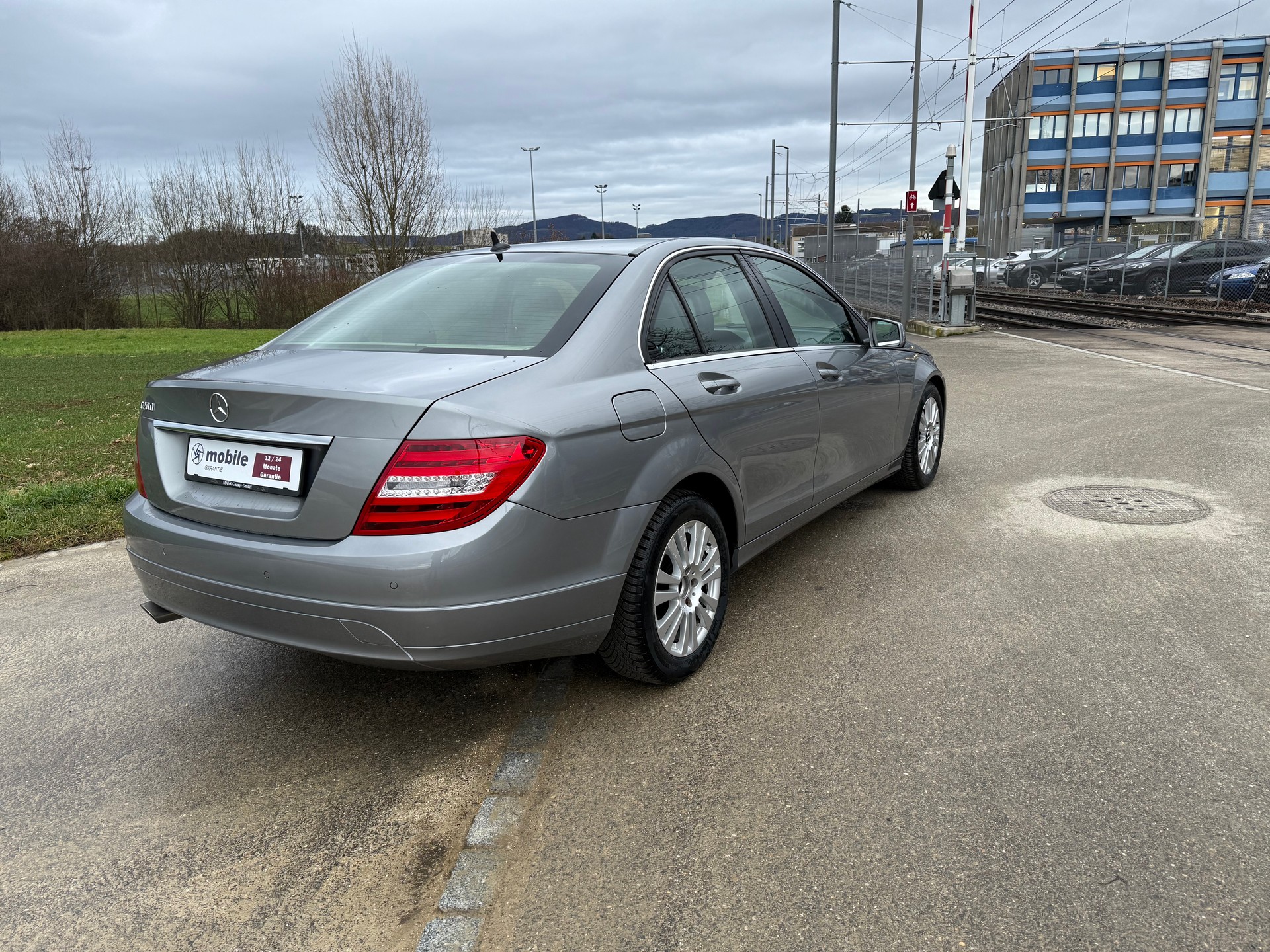 MERCEDES-BENZ C 200 Elégance-image-3