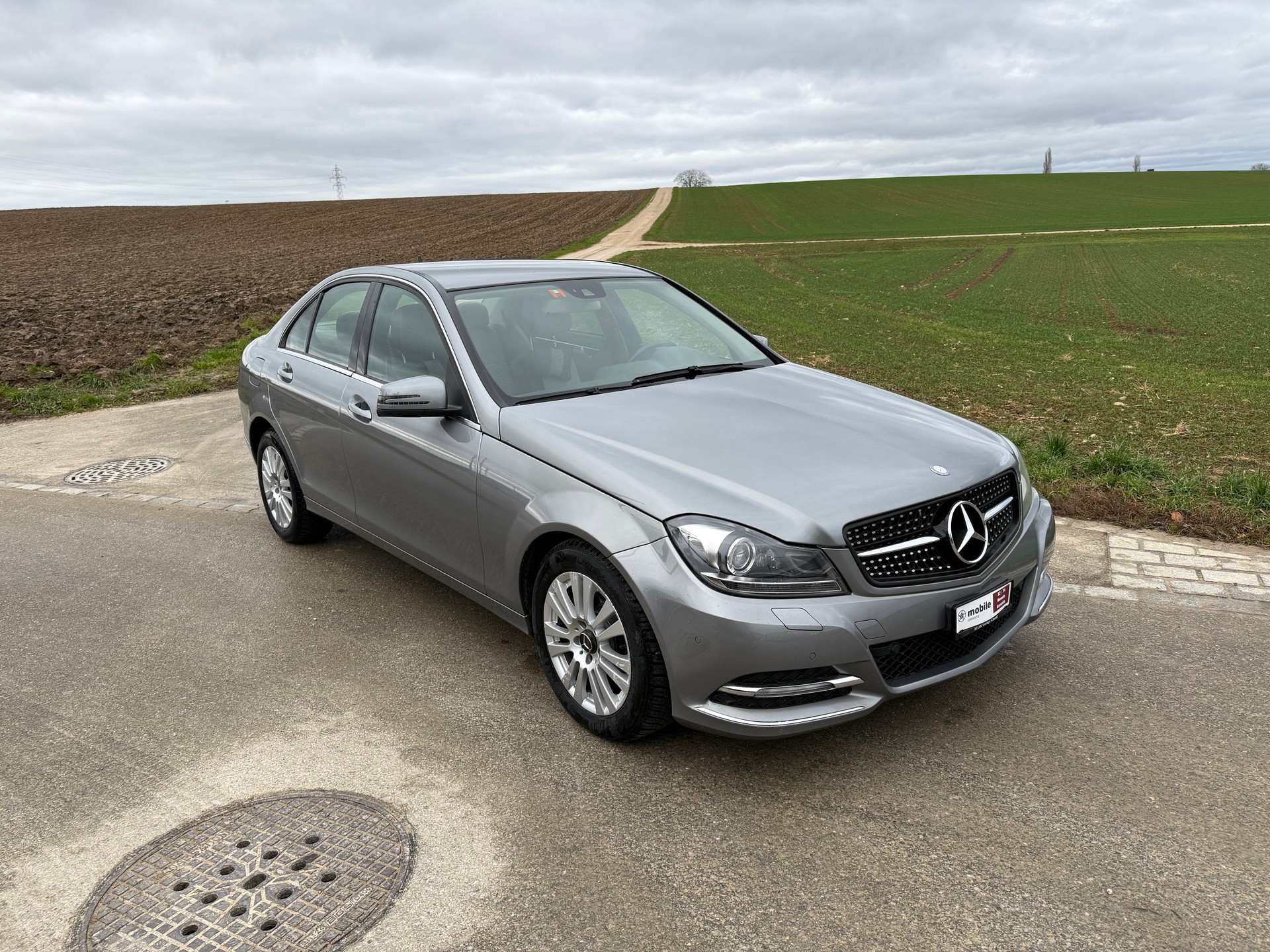 MERCEDES-BENZ C 200 Elégance-image-1